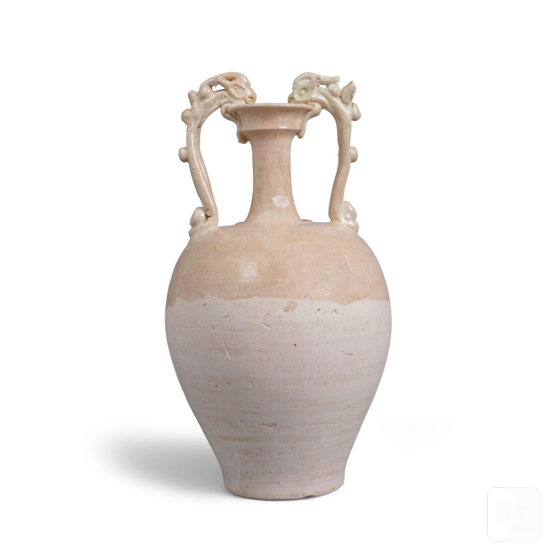 唐 米白釉雙龍耳瓶 | A STRAW-GLAZED AMPHORA VASE - 图2